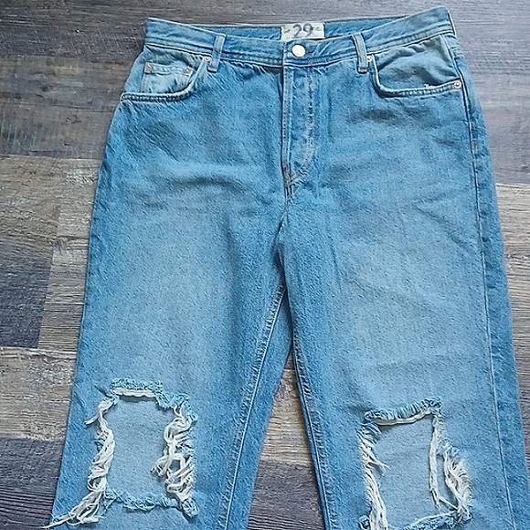 We the Free Maggie mid-rise distressed jeans - Picture 3 of 9